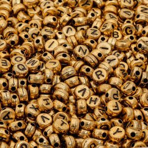 Micanga de Letras Luli LTA121 4x7mm Pacote com 250g