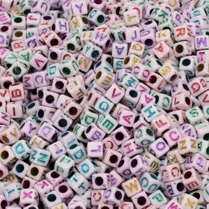 Micanga de Letras L5 Luli 6mm pacote com 500g