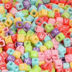 Micanga de Letras Luli LTB114 6x6mm Pacote com 250g